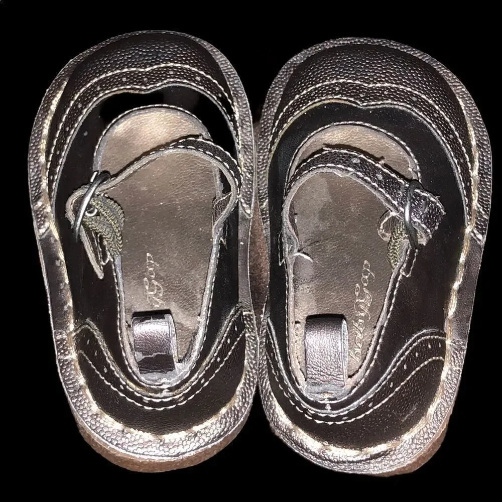 Baby Gap Pewter Silver‎ Mary Jane Shoes Toddler Girls Size 3 Classic Retro